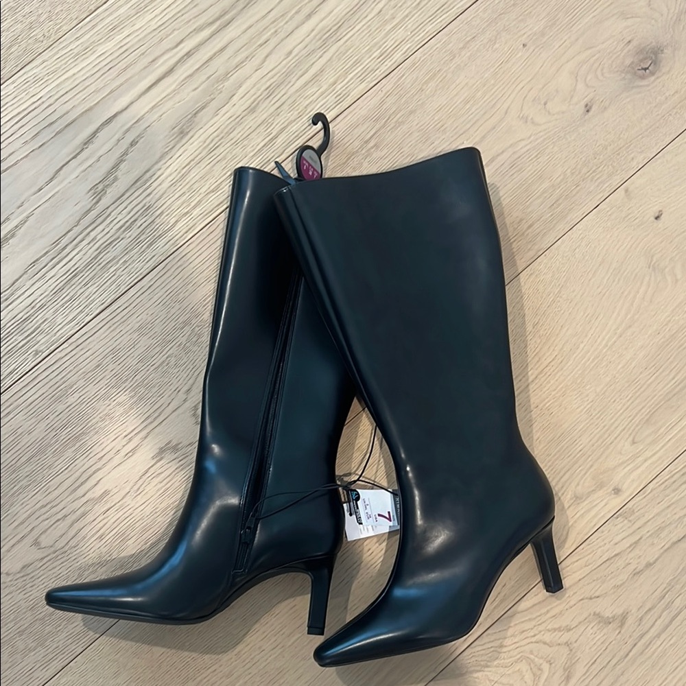 Elegant Black Leather Knee-High Boots